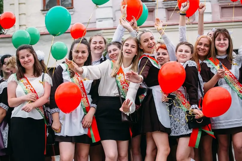Как будут проходить выпускные в Беларуси в 2025 году