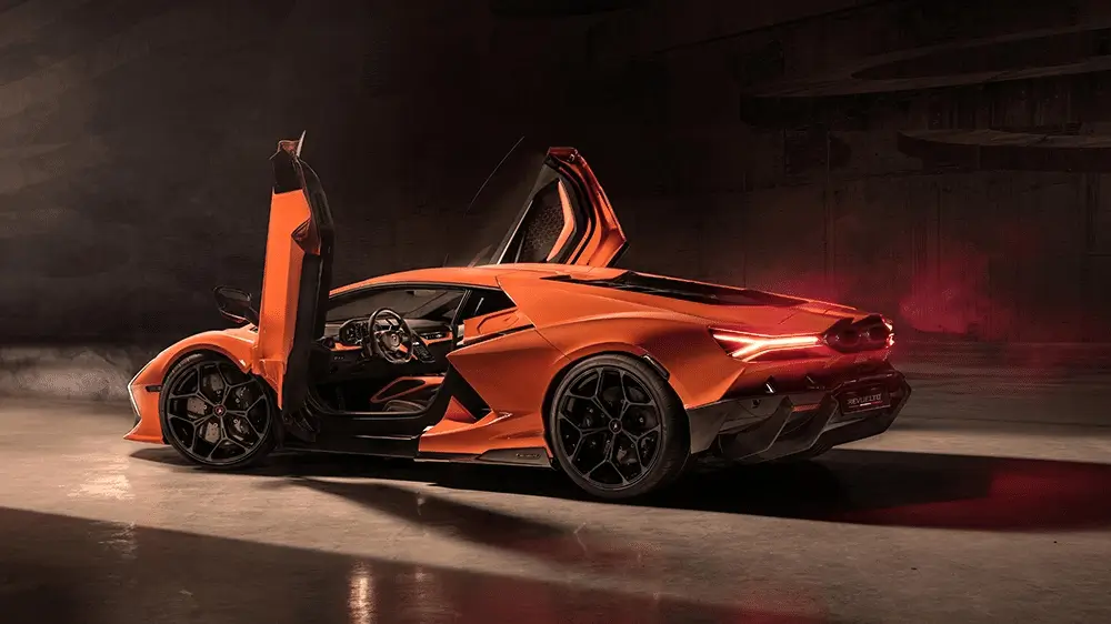 Lamborghini Revuelto — самый быстрый суперкар в истории марки с разгонном до 100 км/ч за 2,2 секунды